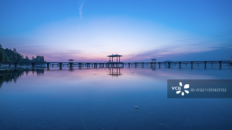 东湖晨曦图片素材