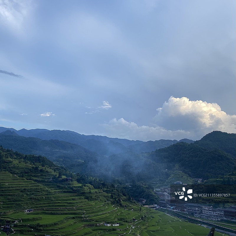 贵州千户苗寨的清晨图片素材