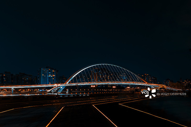 广州珠江海心桥夜景图片素材