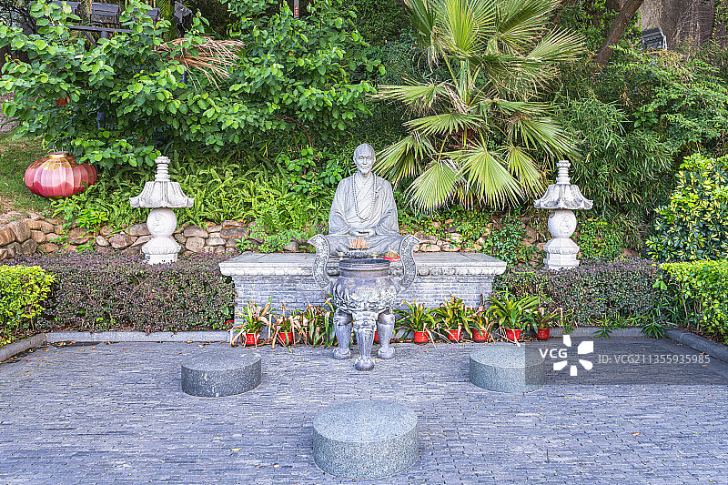 厦门市思明区晃岩路62号日光岩寺内弘一大师纪念园李叔同图片素材