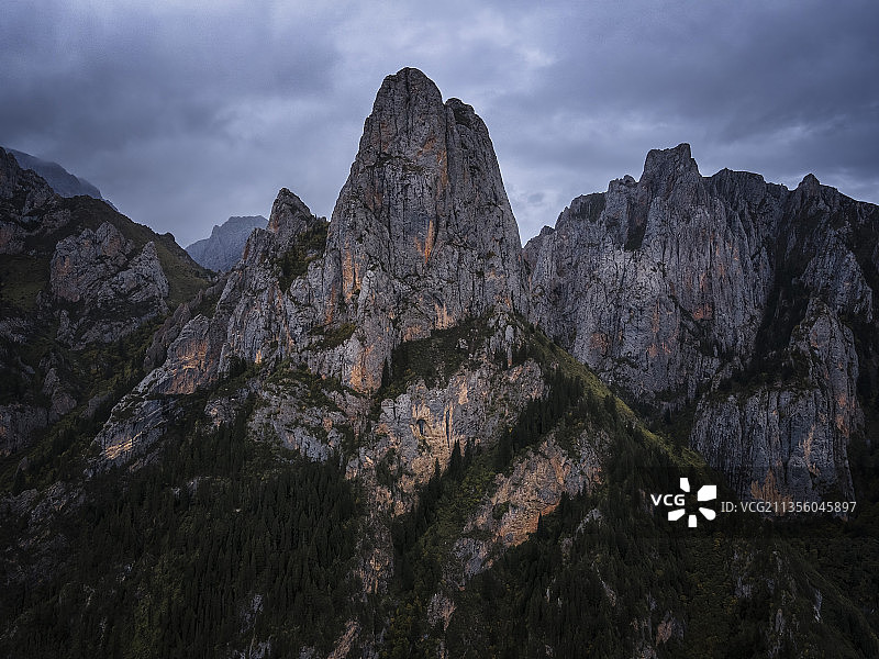 扎尕那神山图片素材