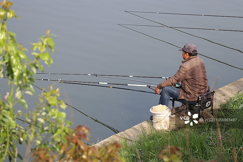 《等待》图片素材