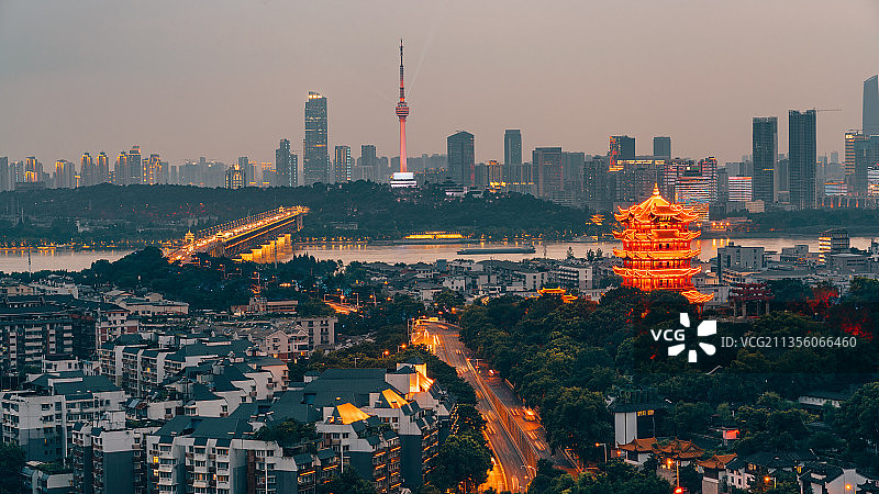 武汉-黄鹤楼、长江、龟山电视塔图片素材