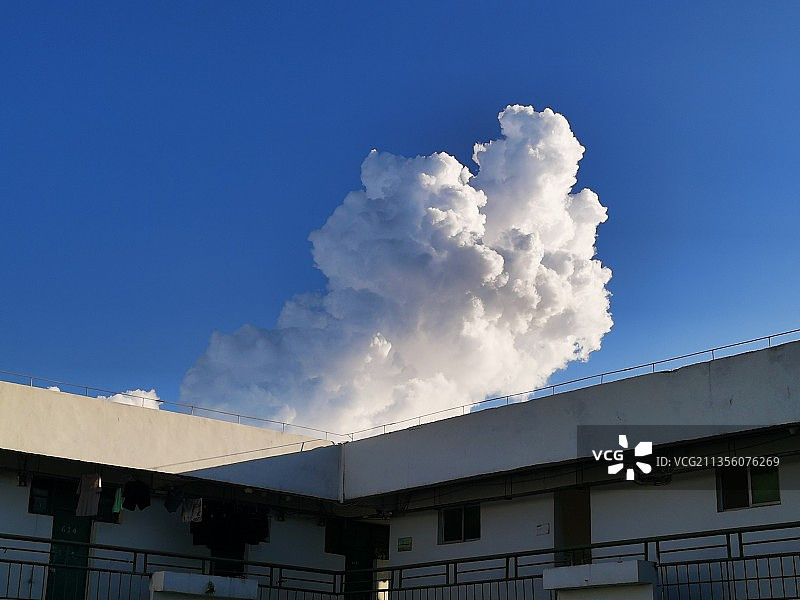 一朵云图片素材