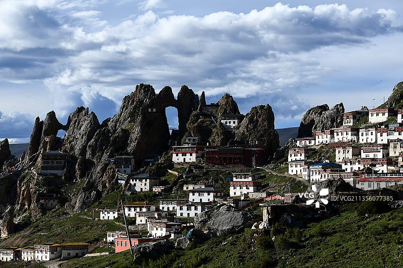 世界上最高的寺庙——孜珠寺图片素材