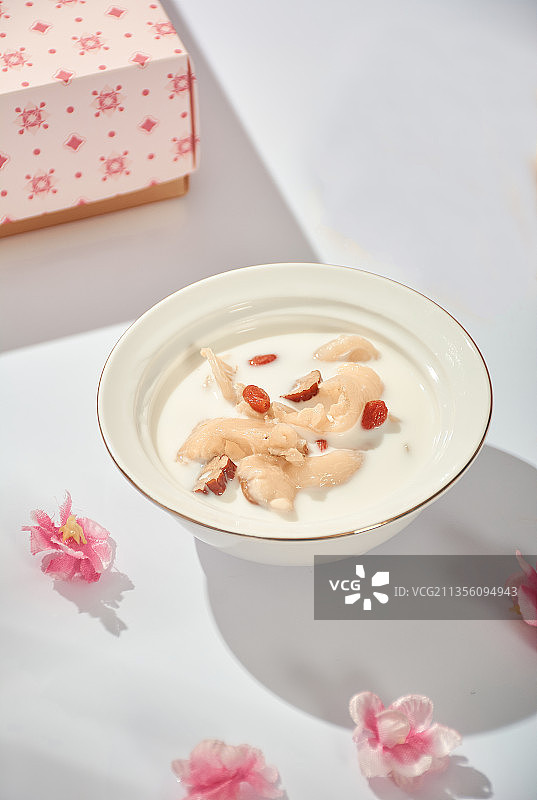 滋补鱼胶养生粥图片素材