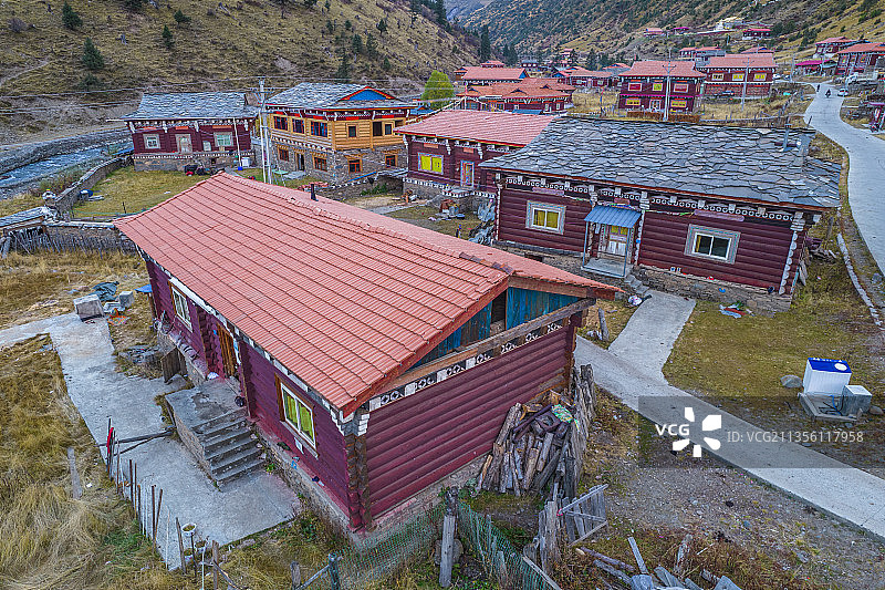 四川省甘孜藏族自治州道孚县道孚民居图片素材