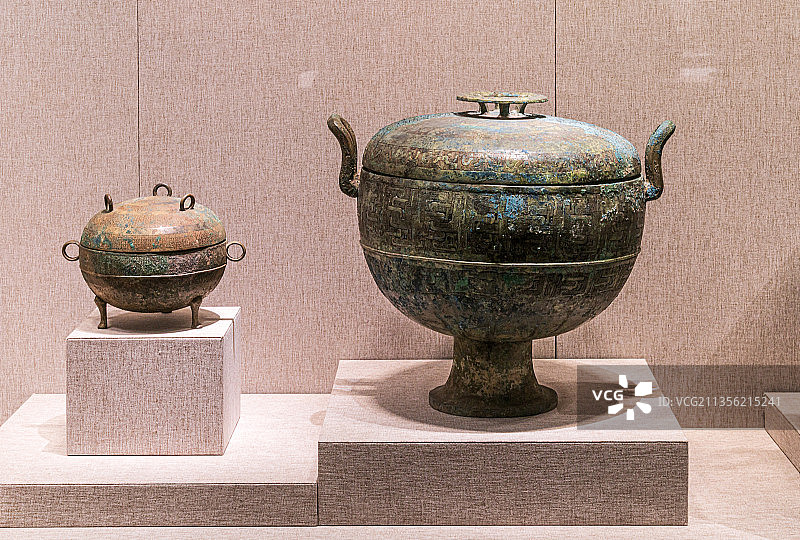 中国春秋战国时期盛装食物的口罩，豆与敦图片素材