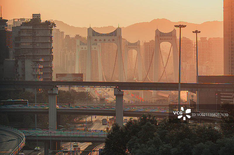 重庆鹅公岩大桥日出图片素材