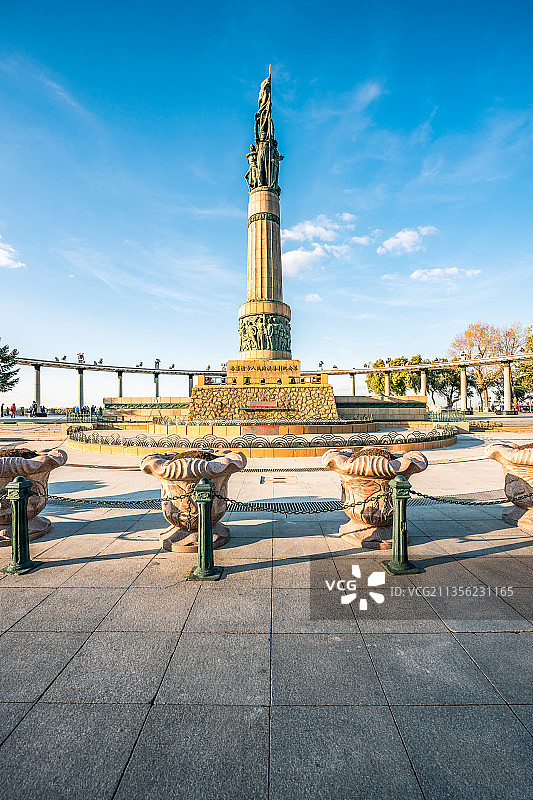 中国黑龙江省哈尔滨市防洪纪念塔风光图片素材