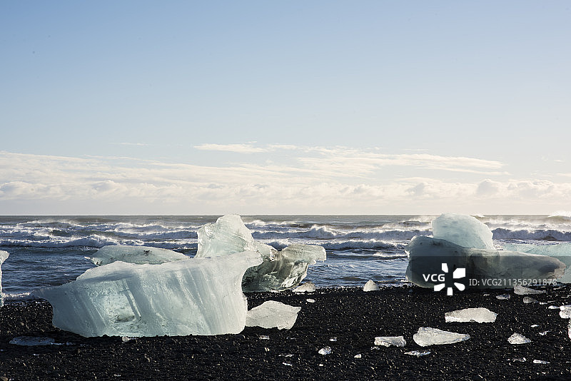 冰冻的大海与天空的风景图片素材