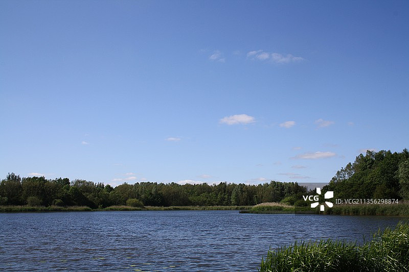 英国威根的湖泊风景图片素材