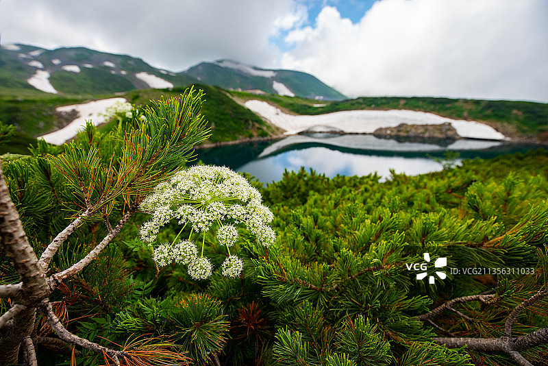 日本立山湖泊风光图片素材