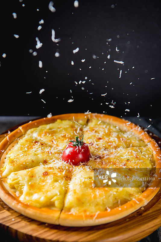 餐盘上甜点的特写图片素材