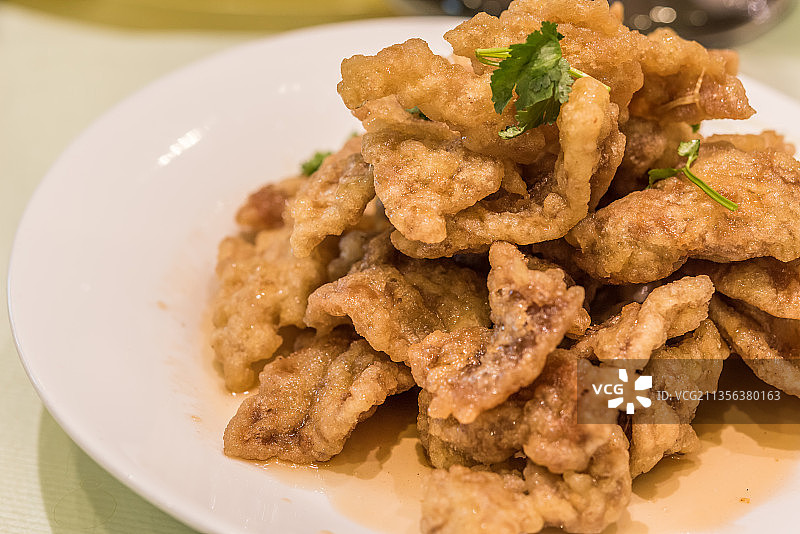 一盘锅包肉特写图片素材