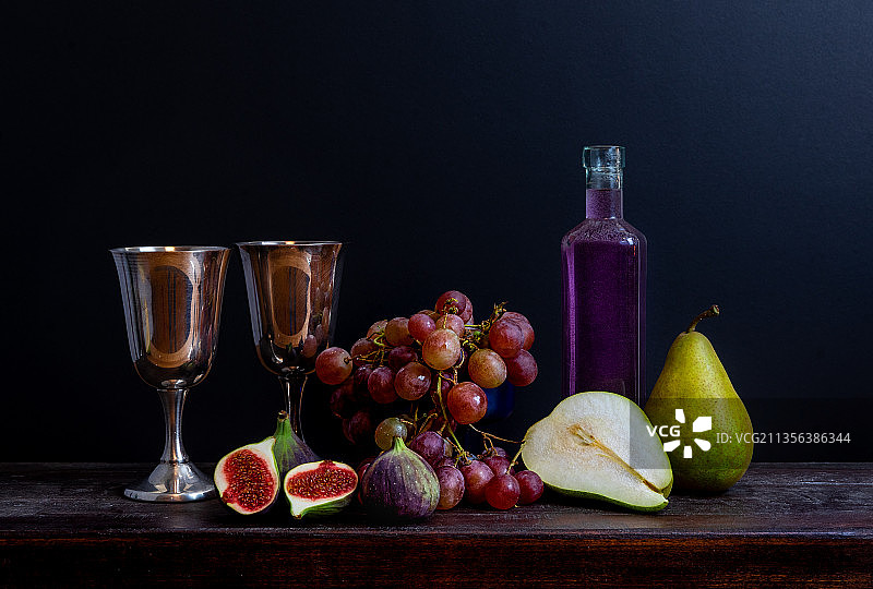 桌上的水果和饮品特写，斯图加特，德国图片素材