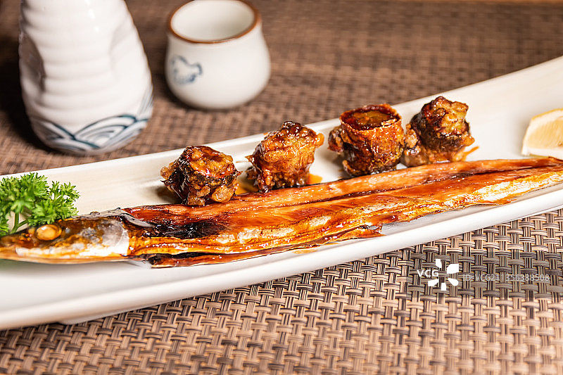 日系烤鳗鱼菜品图片素材