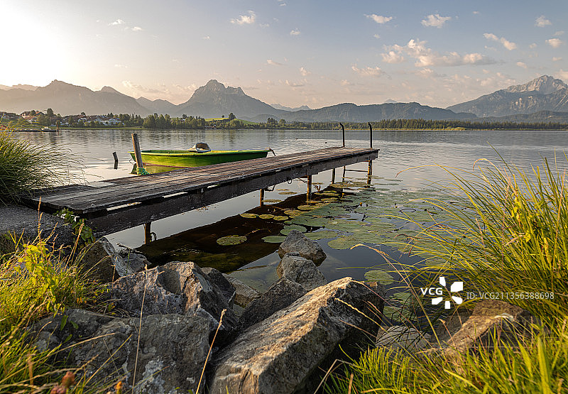 德国霍普芬湖天空景色图片素材