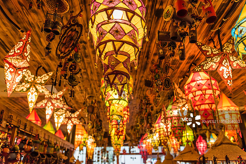 中国苏州室内彩灯灯笼装饰图片素材