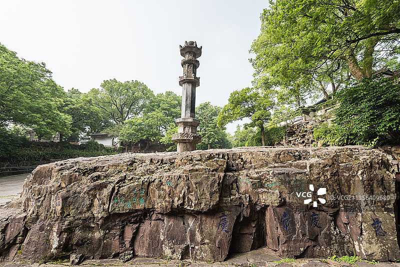 中国苏州虎丘山风景名胜区的千人石图片素材