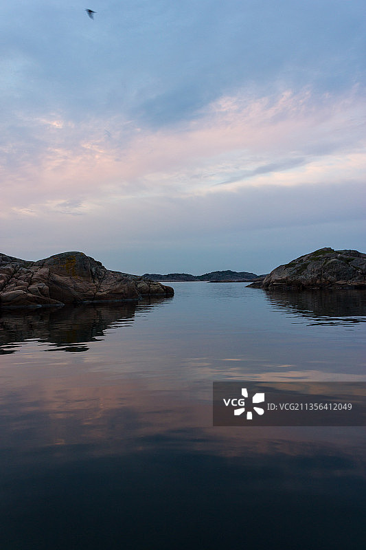 日落时分挪威克里斯蒂安桑的海景图片素材