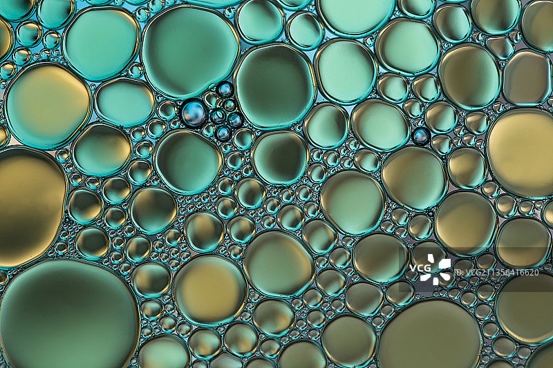 水中油泡特写图片素材