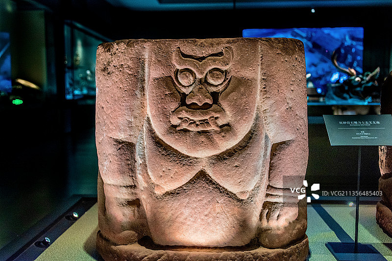 中国宁夏银川西夏王陵西夏博物馆红砂岩石雕力士志文支座图片素材