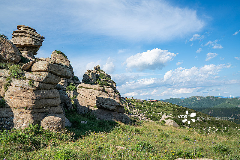夏季冰山梁自然风光俯瞰山谷图片素材