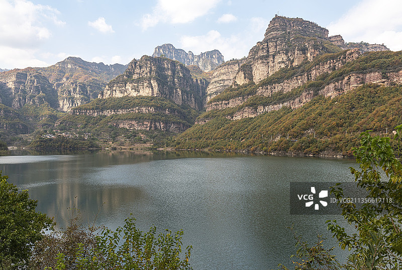 河南林州市石板岩乡太行大峡谷平湖风光图片素材