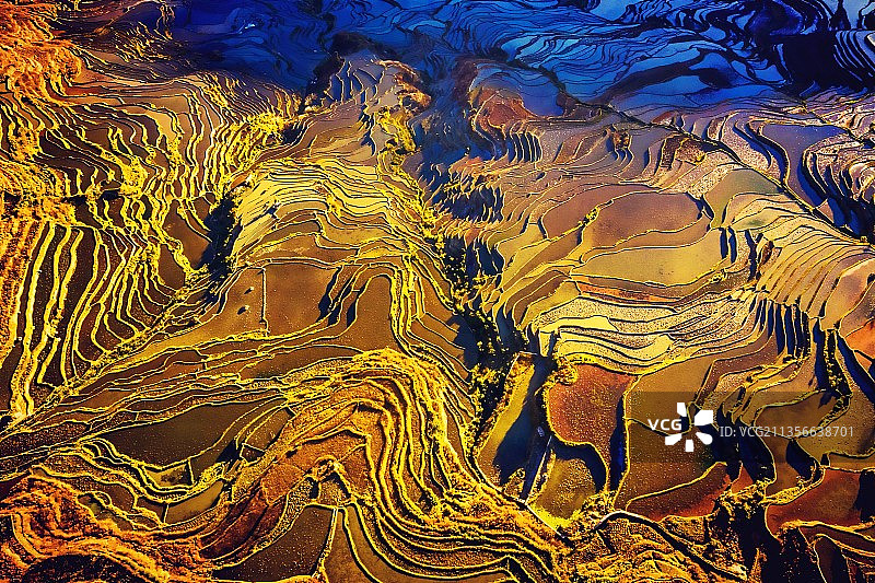 《元阳梯田多妖娆》图片素材