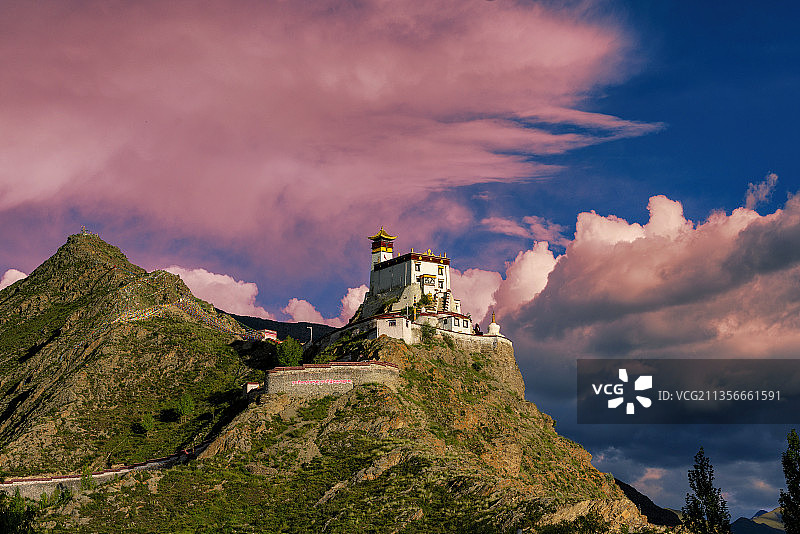 西藏山南雍布拉康图片素材