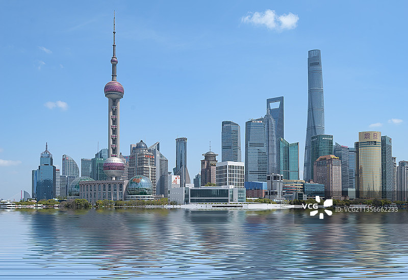 外滩白云镜像图片素材