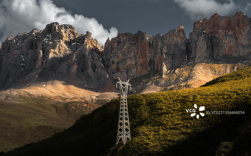 孜珠山下的文明图片素材