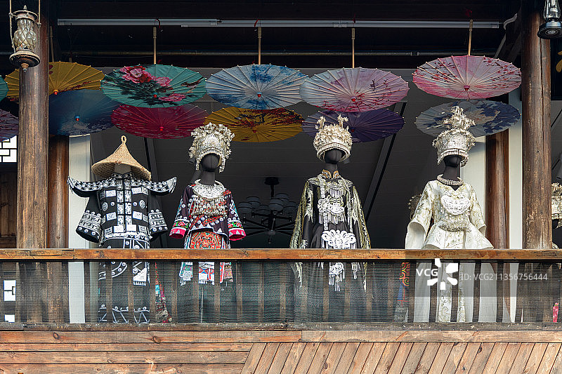 苗族民族服装图片素材