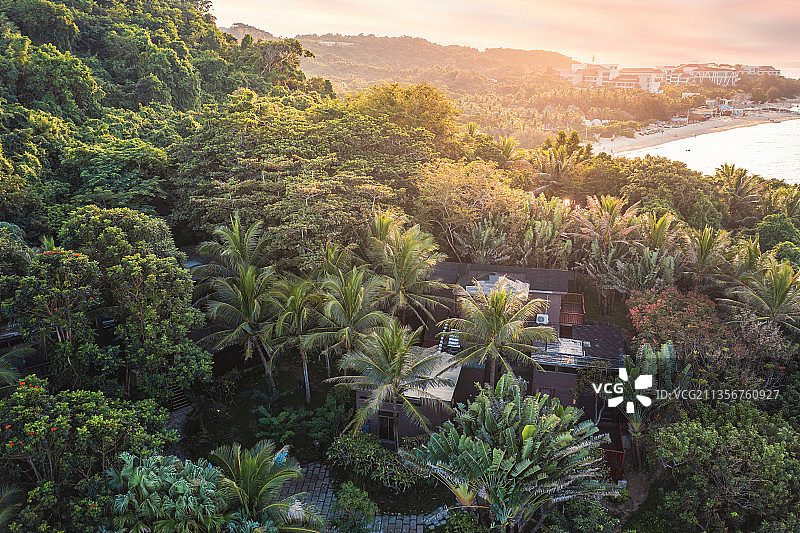 海南省三亚市海棠区蜈支洲岛旅游风景区云海别墅图片素材