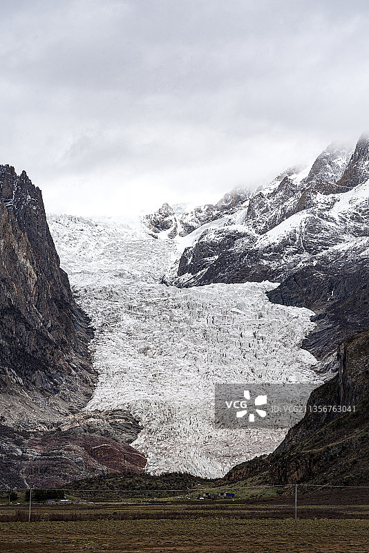 布加冰川风光图片素材
