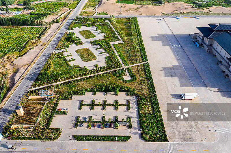 敦煌会展中心,敦煌大剧院,停车场,停车位,户外图片素材