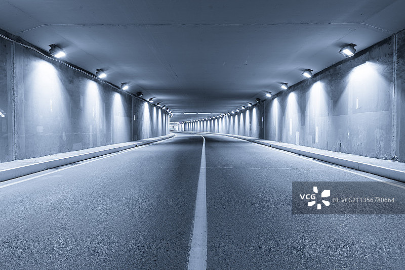 隧道,隧道出口,隧道入口,灯,灯光,公路,道路,高速图片素材