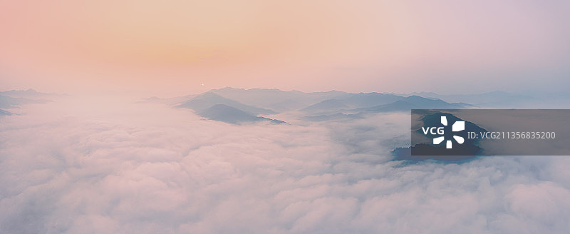 航拍贺州云海日出图片素材