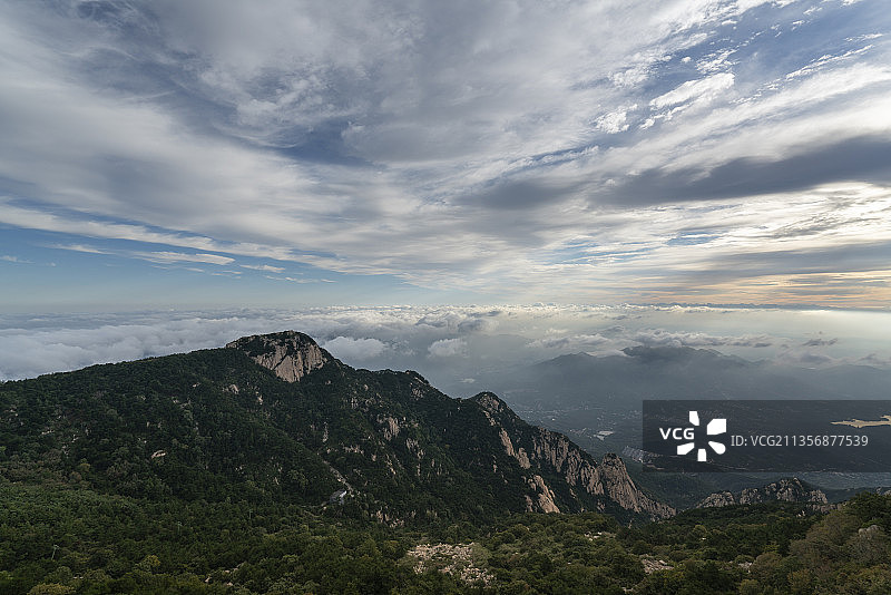 中国山东泰安泰山山顶风景风景区图片素材