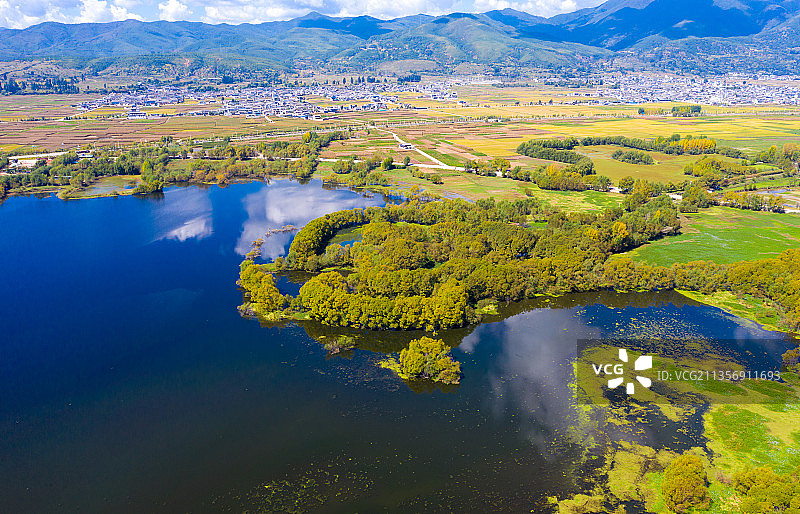 云南剑湖湿地风光图片素材