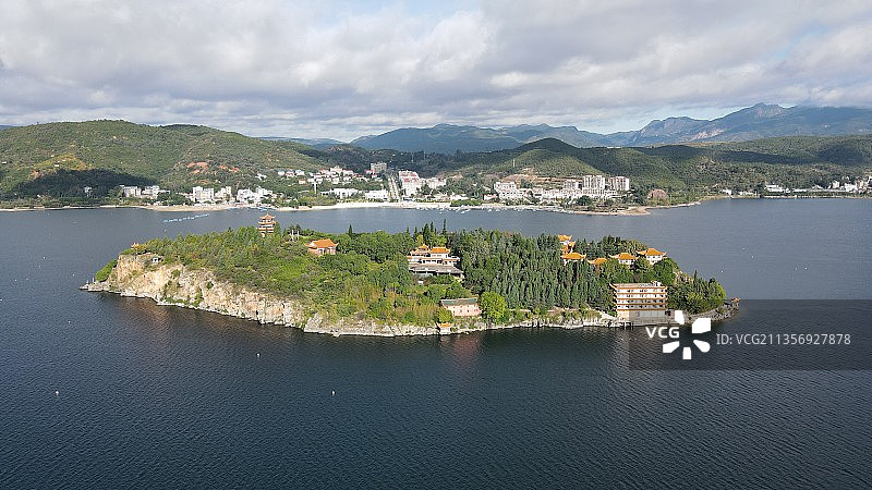 抚仙湖孤山岛图片素材