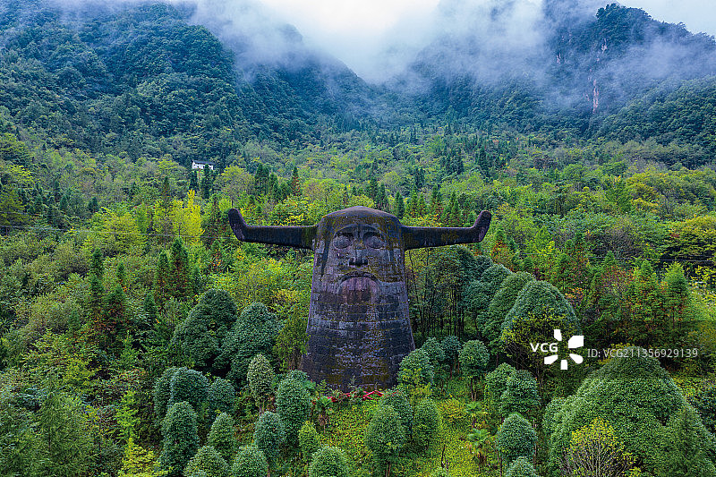 航拍神农架神农坛景区风光图片素材