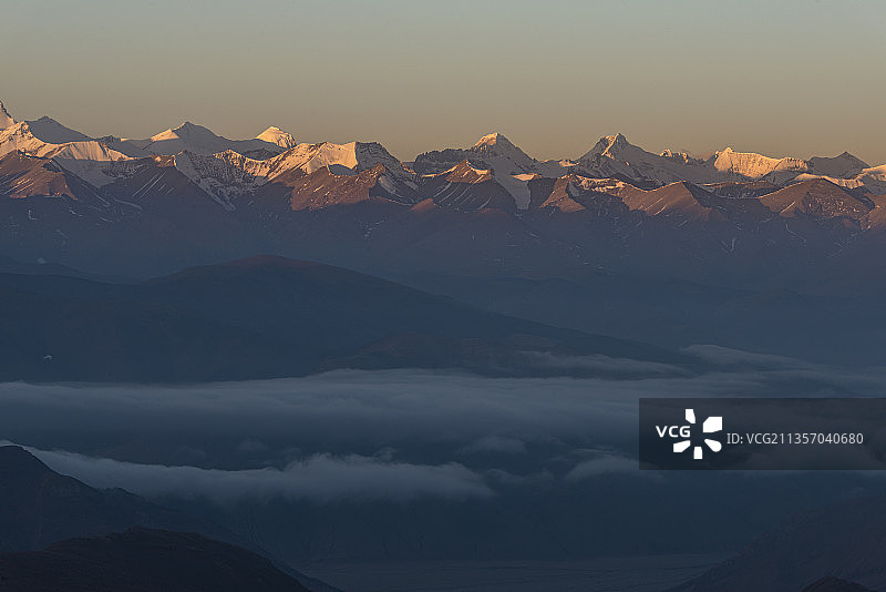 珠穆朗玛峰图片素材