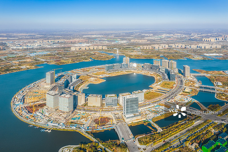 河南郑州郑东新区北龙湖金融岛建设场景秋季户外风光航拍视角图片素材