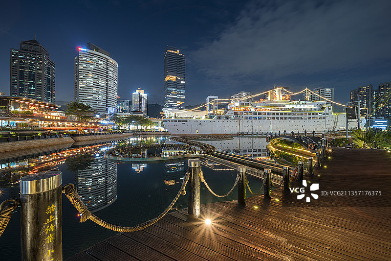 中国广东深圳蛇口海上世界都市夜景风光图片素材