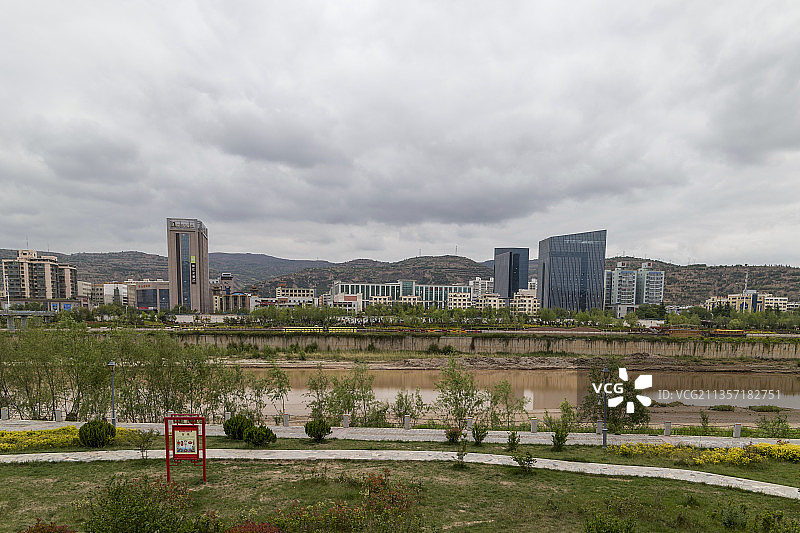 中国甘肃省天水市城市风光图片素材