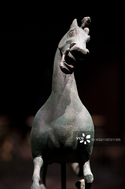 马踏飞燕 铜奔马图片素材