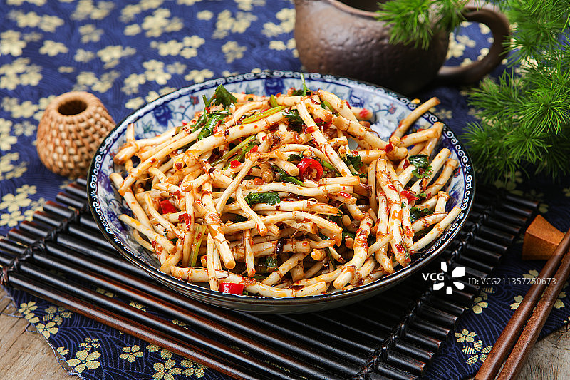 凉拌鱼腥草图片素材