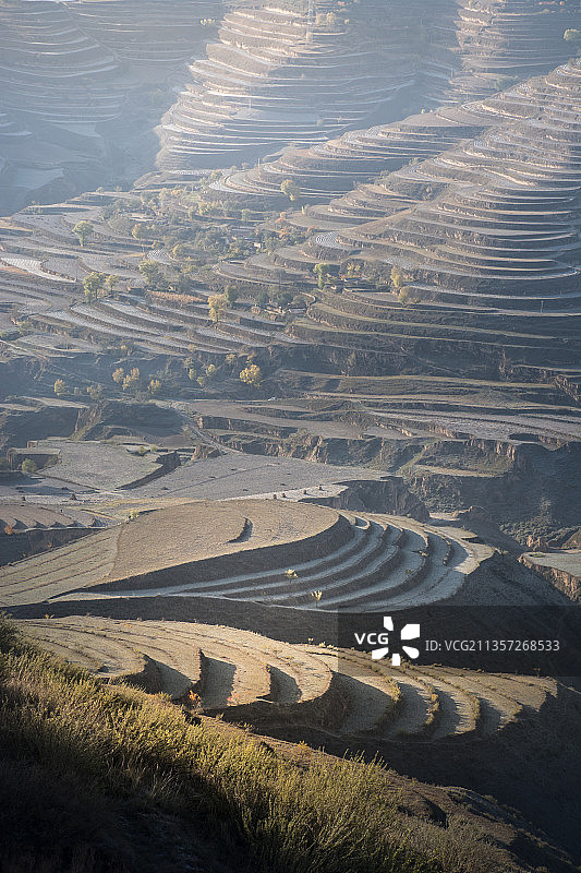 甘肃中部山区黄土高原自然风光图片素材